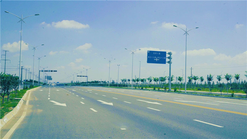 蘭州新區(qū)經(jīng)十五路道路工程項(xiàng)目.jpg